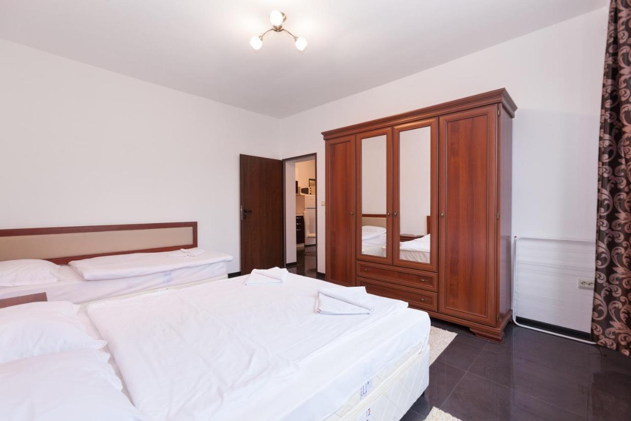 Central Beach Guest Rooms Burgas Екстер'єр фото