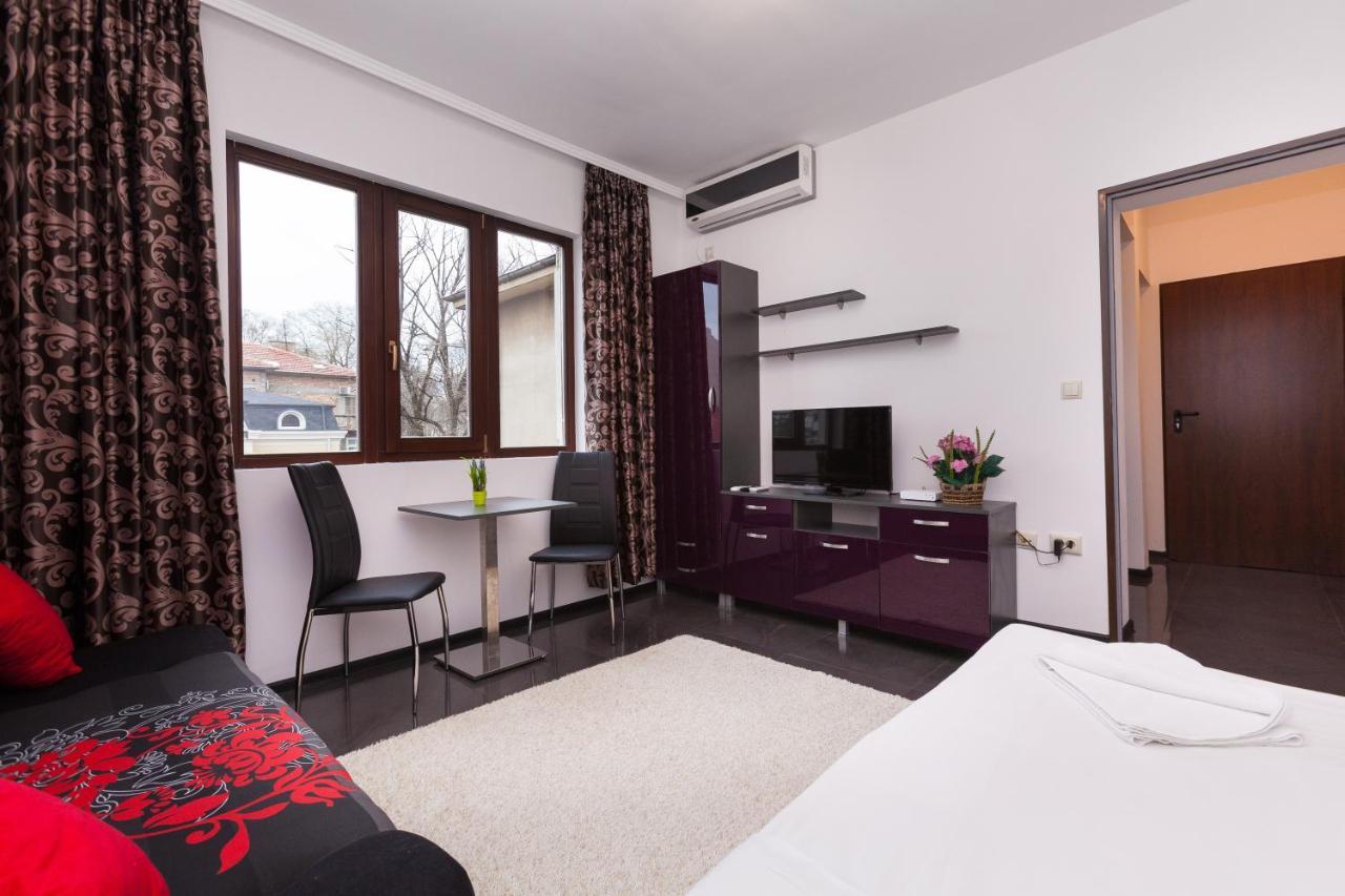 Central Beach Guest Rooms Burgas Екстер'єр фото